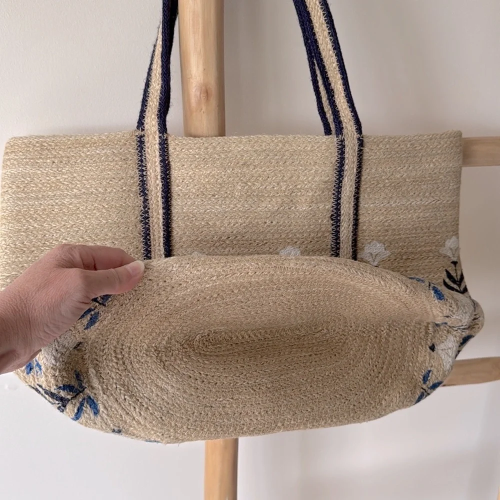 NEW Shiraleah Fiorella Natural Woven Jute Large Tote Bag Painted Floral Pattern
